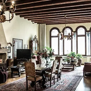 Palazzo Altinate - Note Di Piano Appartement